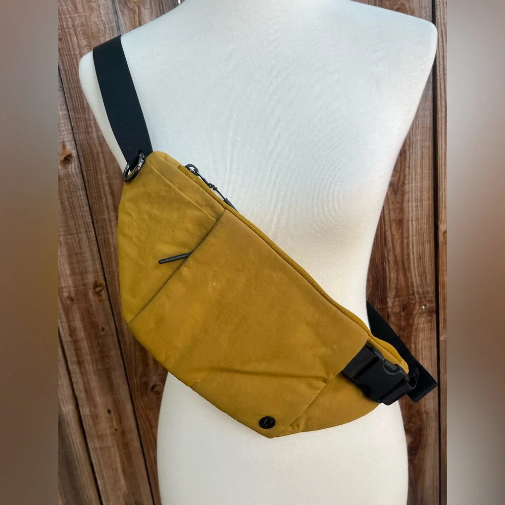 Everyday Mustard Crossbody Sling Bag